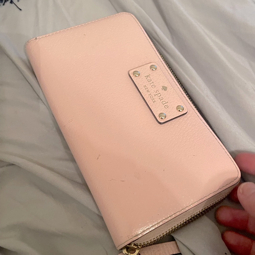Beautiful Kate spade pink wallet